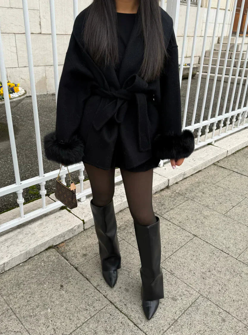 Melissa | Elegante Cappotto con Dettagli in Pelliccia