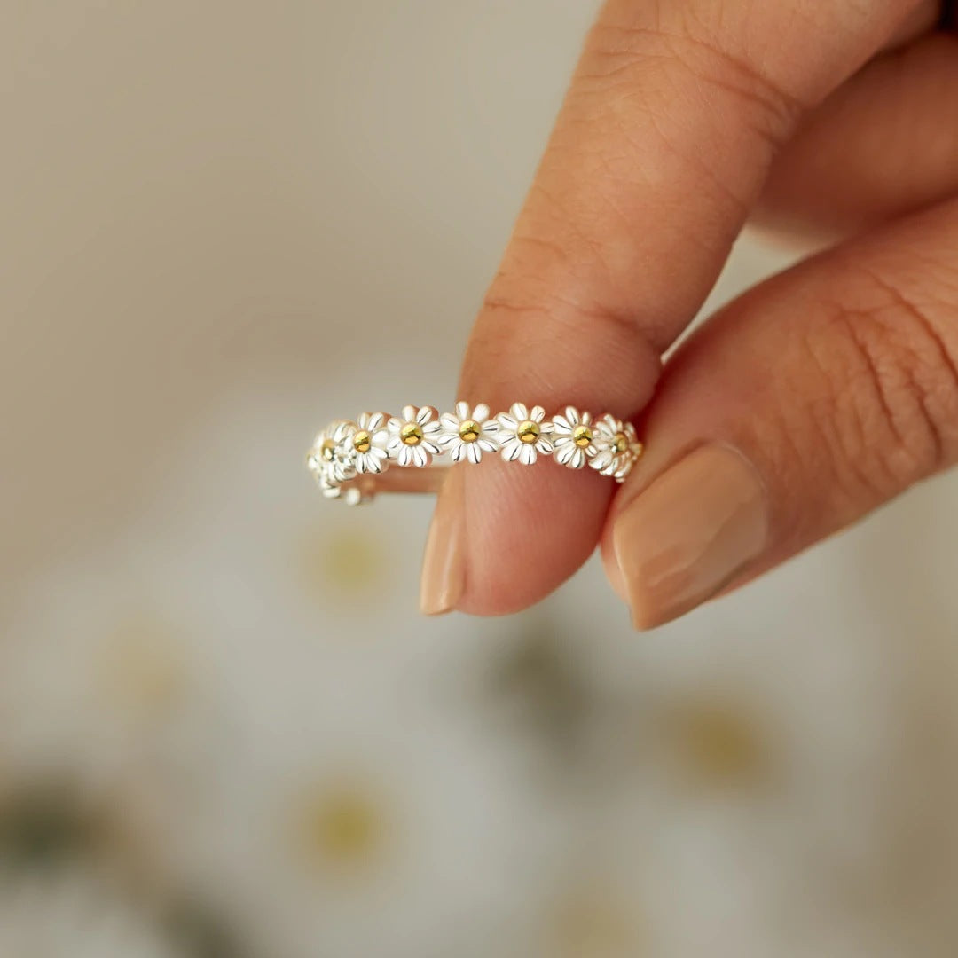Anello Elegante Fiorito in Oro e Pietre Preziose