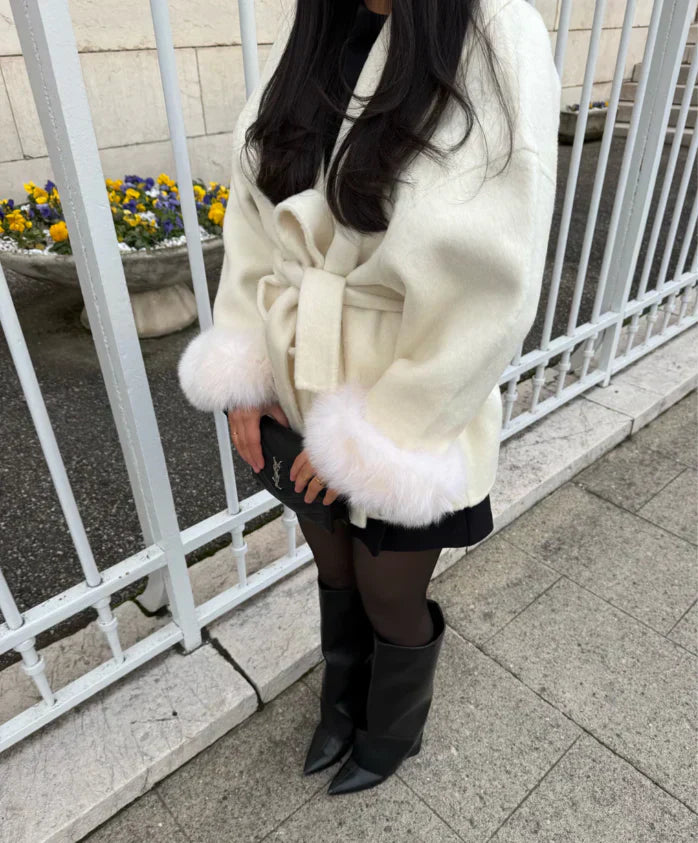 Melissa | Elegante Cappotto con Dettagli in Pelliccia