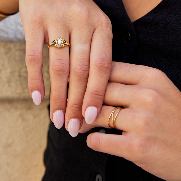 Anello Vintage Elegante con Perle