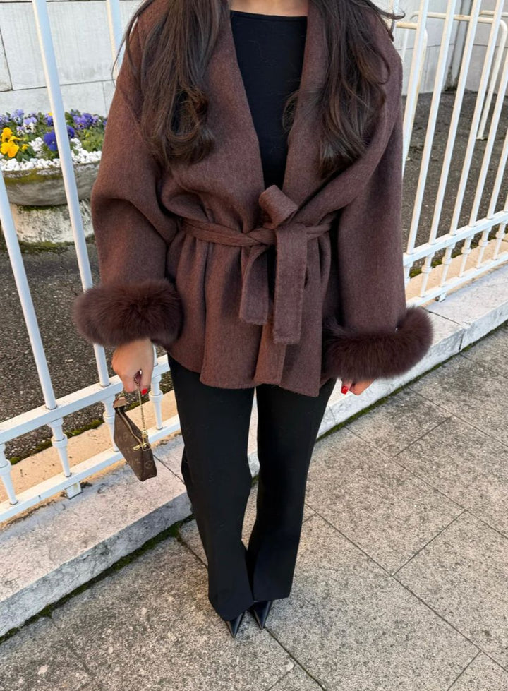 Melissa | Elegante Cappotto con Dettagli in Pelliccia