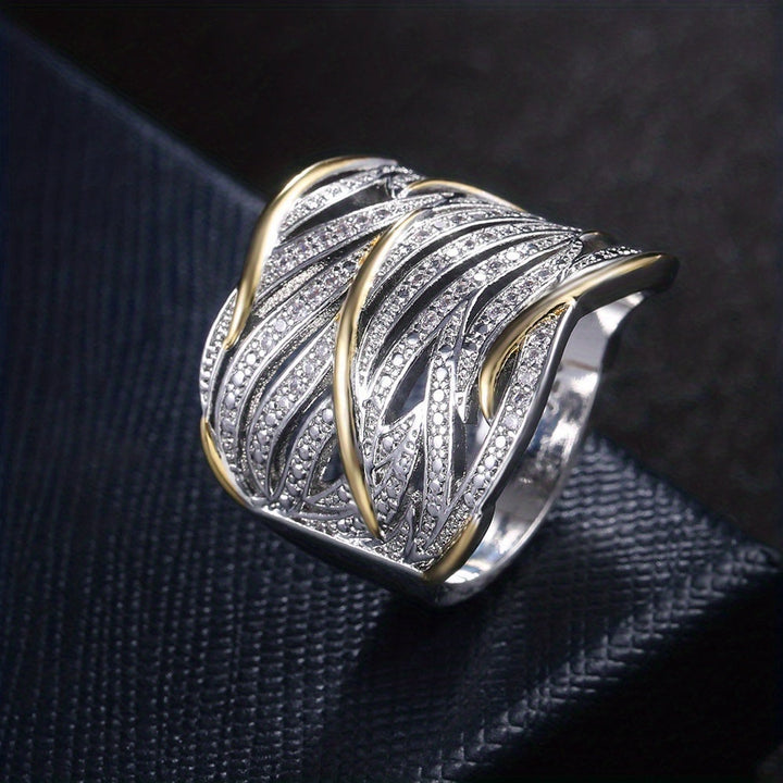 Anello torciglione multistrato elegante per uno stile sofisticato