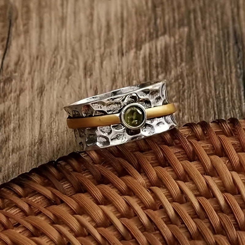 Anello elegante in zirconio verde per uno stile sofisticato