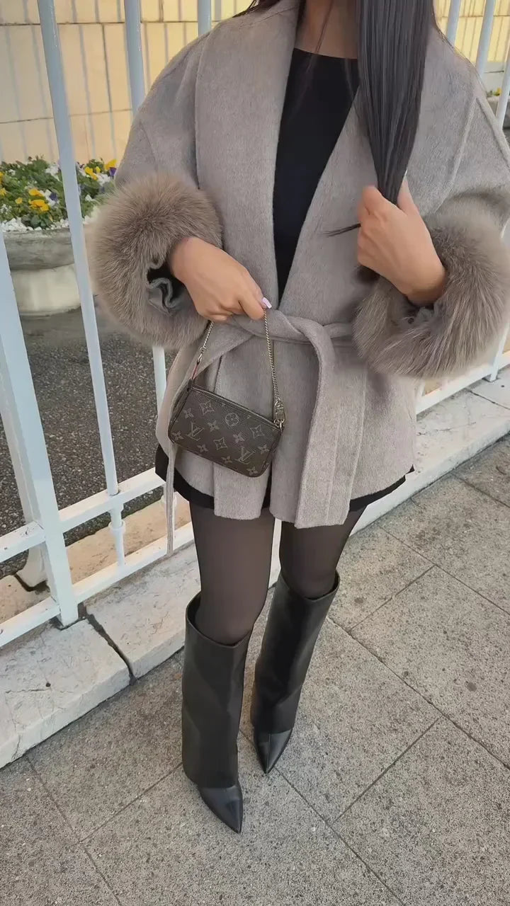 Melissa | Elegante Cappotto con Dettagli in Pelliccia