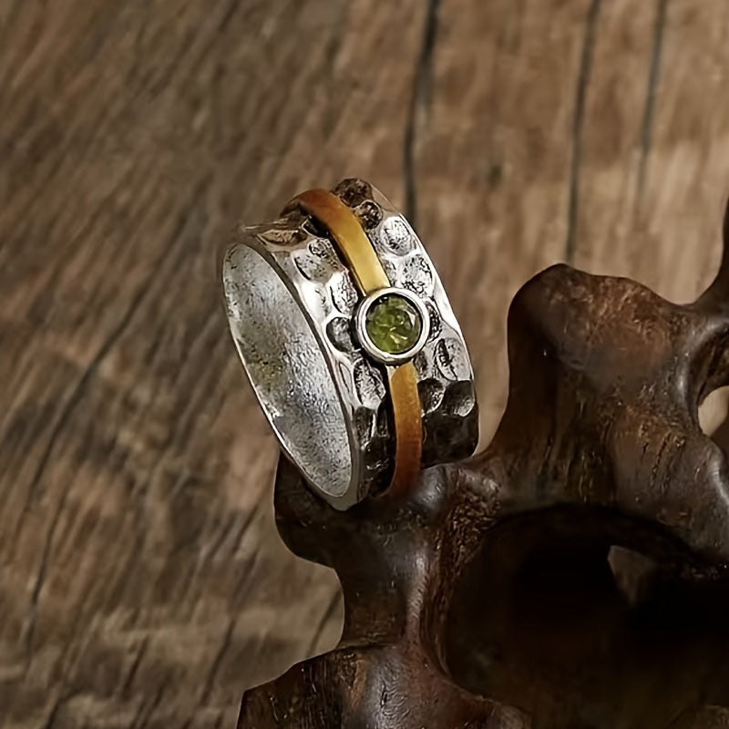 Anello elegante in zirconio verde per uno stile sofisticato