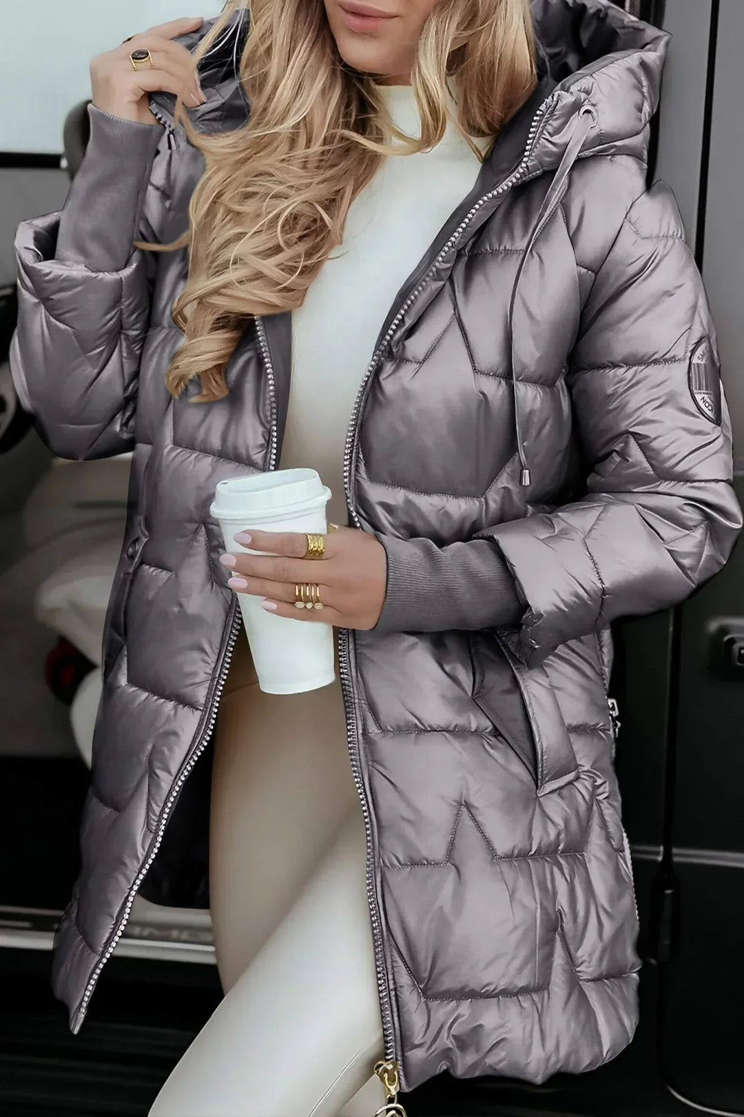 Eliza | Elegante cappotto invernale con cappuccio e imbottitura