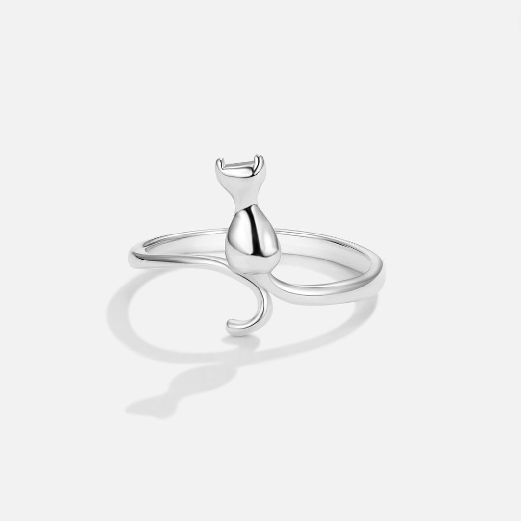 Anello in argento enigma gatto notturno elegante