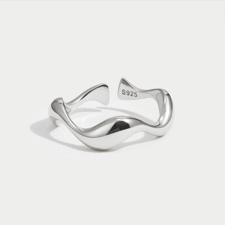 Anelli minimalisti Sussurri eleganti e sofisticati