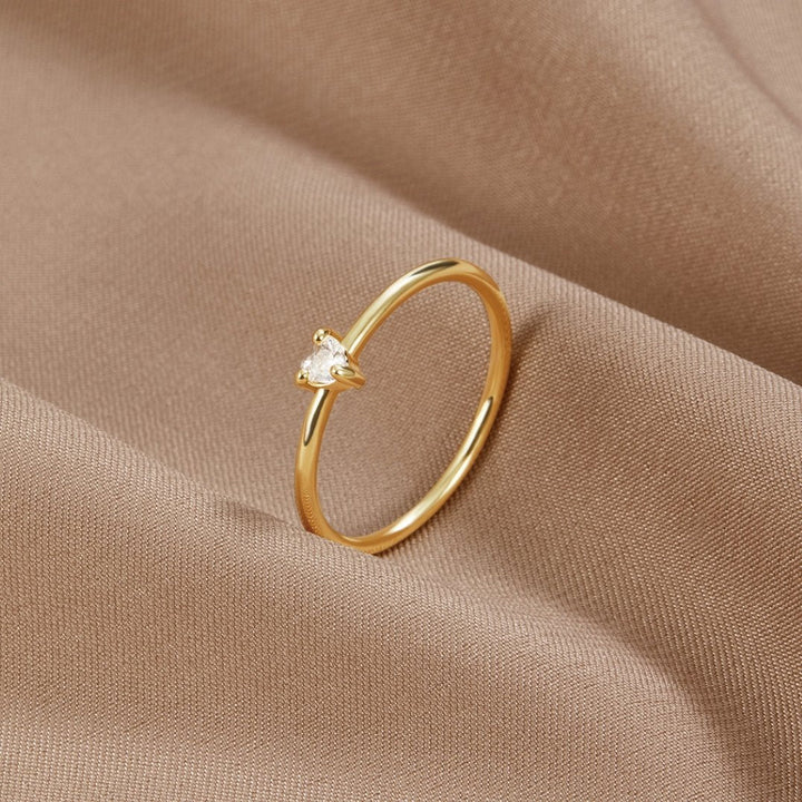 Anello a cuore in cristallo - Eleganza e brillantezza per uno stile raffinato