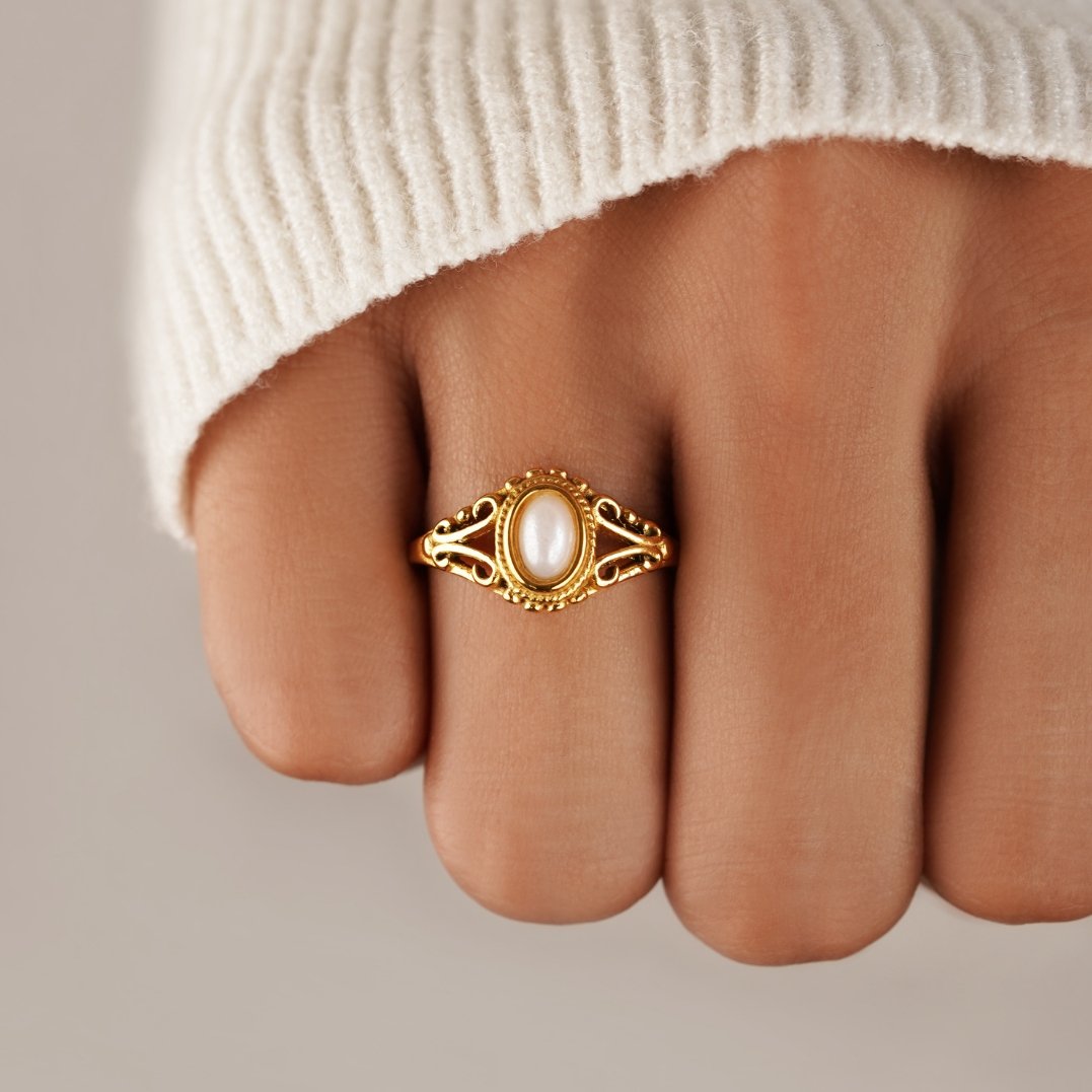 Anello Vintage Elegante con Perle