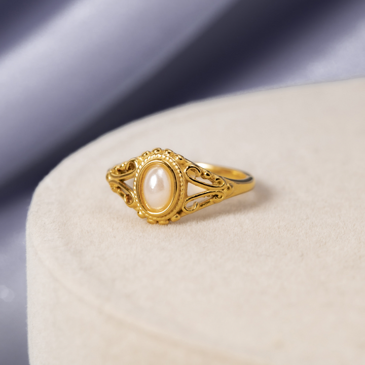 Anello Vintage Elegante con Perle
